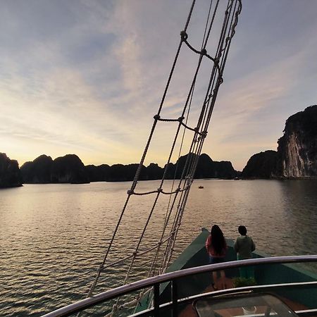 Venezia Boutique Cruises - Catba Island Hotel Chan Chau Kültér fotó