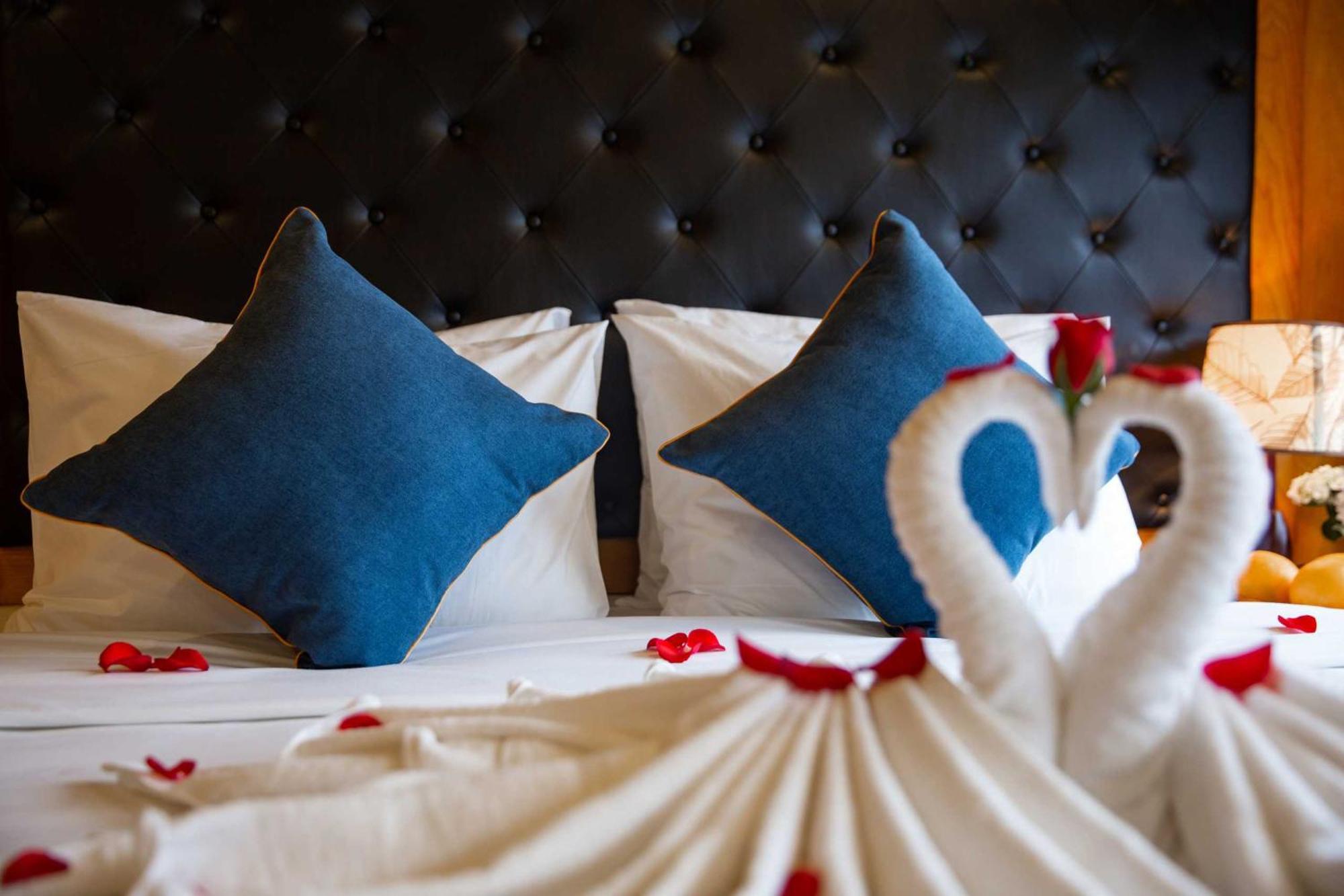 Venezia Boutique Cruises - Catba Island Hotel Chan Chau Kültér fotó