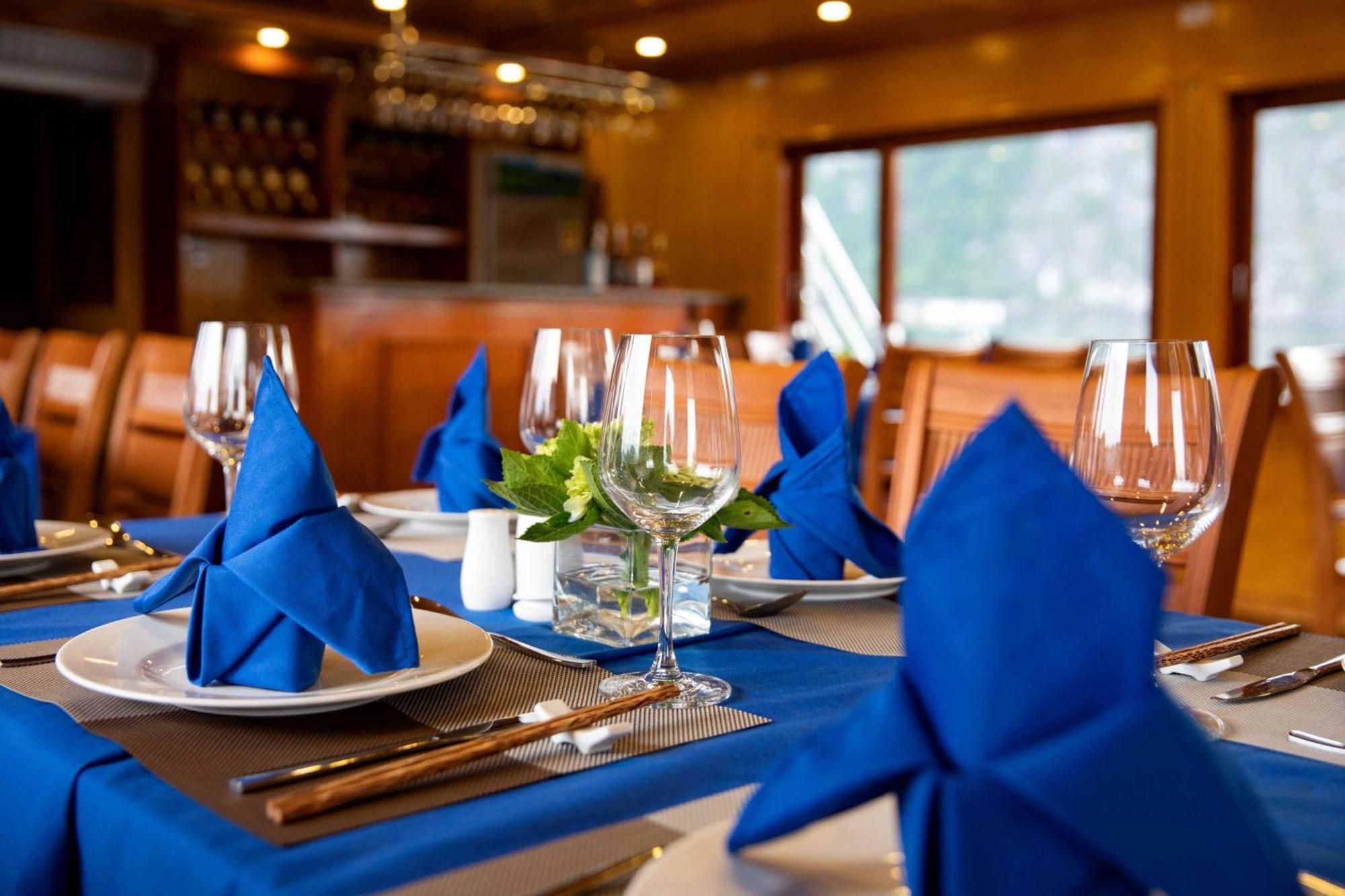Venezia Boutique Cruises - Catba Island Hotel Chan Chau Kültér fotó